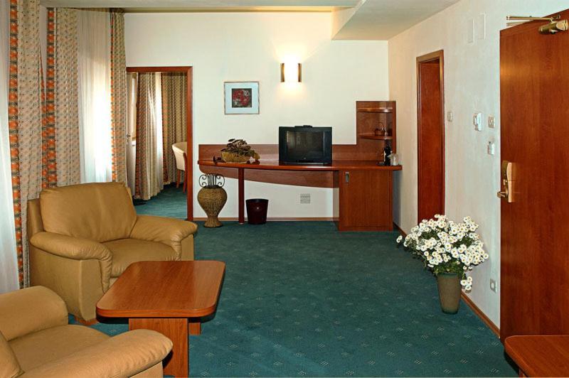 Hotel Irisa Bukareszt Pokój zdjęcie